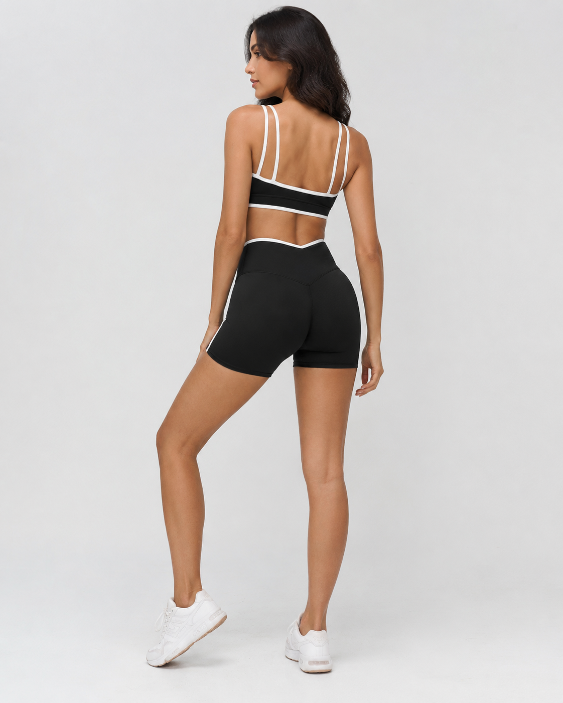 Contrast Square-Neck Sports Bra