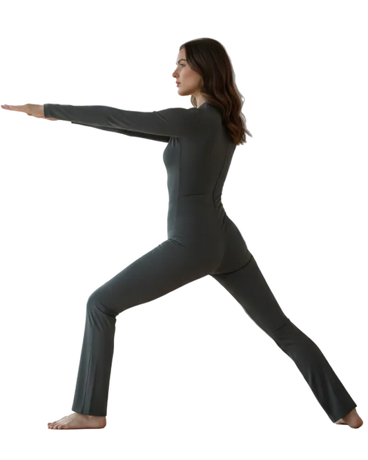 אוברול ספורט מחטב עם רוכסן ושרוול ארוך