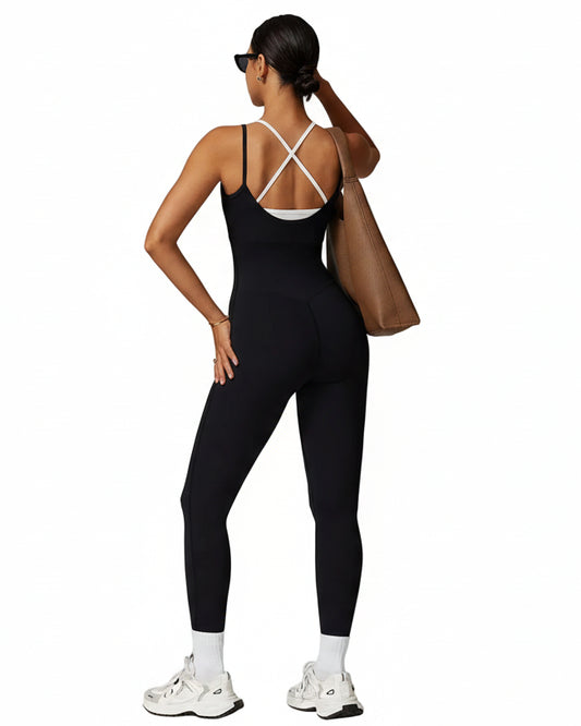 אוברול ספורט מחטב עם טופ פנימי משולב