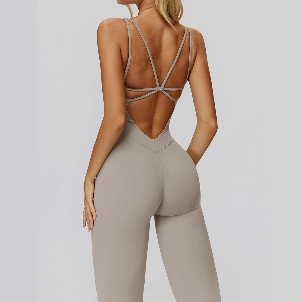 אוברול ספורט לנשים גב פתוח