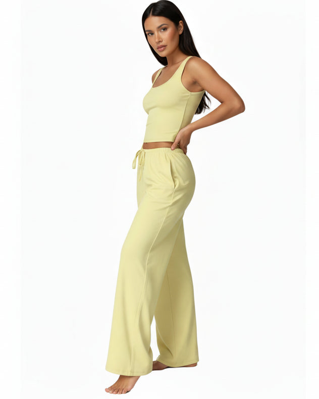 מכנסי יוגה לנשים בגזרה רחבה